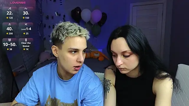 Snapshot of LuxuryLoverss chatting on 3, 4, 2026 LuxuryLoverss online show from 3, 4, 2026