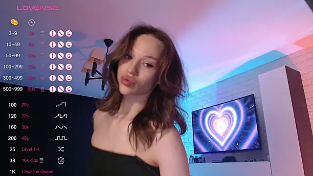 Snapshot of Jade_Amore chatting on 4, 4, 2026 Jade Amore online show from 4, 4, 2026