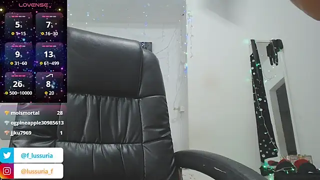 Snapshot of FranchescaSexy1 chatting on 22, 3, 2025 FranchescaSexy1 online show from 22, 3, 2025