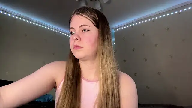 Snapshot of Amy_Maev chatting on 27, 3, 2026 Amy Maev online show from 27, 3, 2026