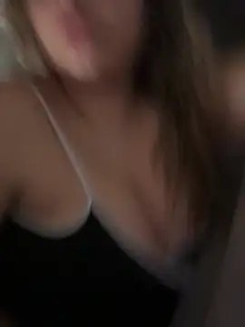 luciaaa 33 online show from 18, 3, 2026