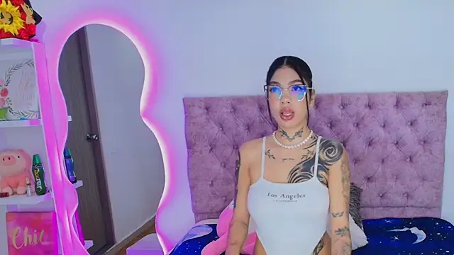 Snapshot of CamilaVelour chatting on 30, 3, 2026 CamilaVelour online show from 30, 3, 2026