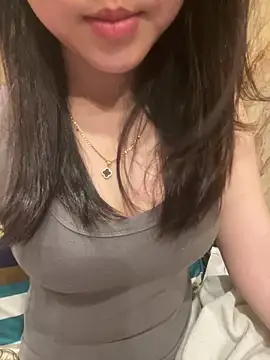 Snapshot of Sullys_ chatting on 21, 3, 2026 Sullys online show from 21, 3, 2026