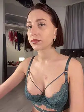 Snapshot of Anna_Gilbert chatting on 5, 4, 2026 Anna Gilbert online show from 5, 4, 2026