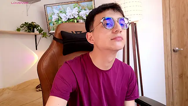 Snapshot of Sr_evann chatting on 7, 3, 2026 Sr evann online show from 7, 3, 2026