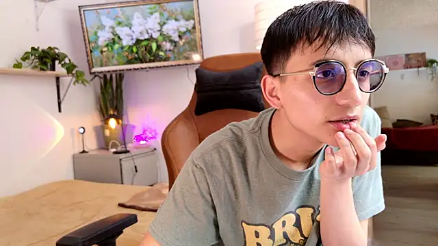 Snapshot of Sr_evann chatting on 9, 3, 2026 Sr evann online show from 9, 3, 2026