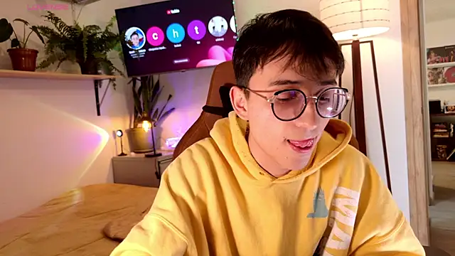 Snapshot of Sr_evann chatting on 24, 3, 2026 Sr evann online show from 24, 3, 2026