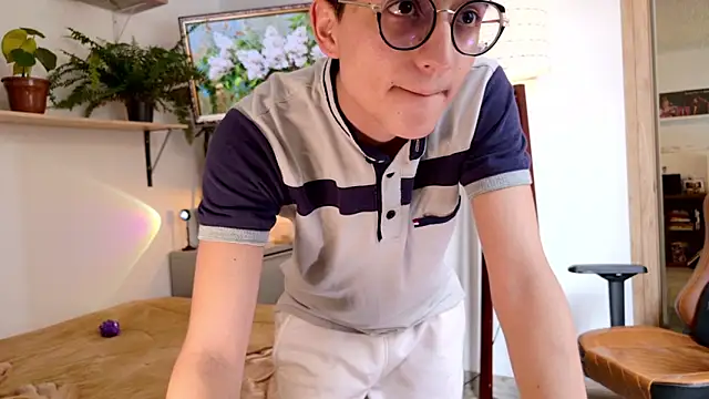 Snapshot of Sr_evann chatting on 1, 4, 2026 Sr evann online show from 1, 4, 2026