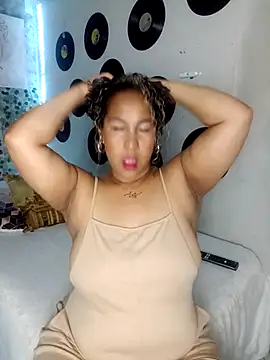 Snapshot of medusafox_ chatting on 7, 4, 2026 medusafox online show from 7, 4, 2026