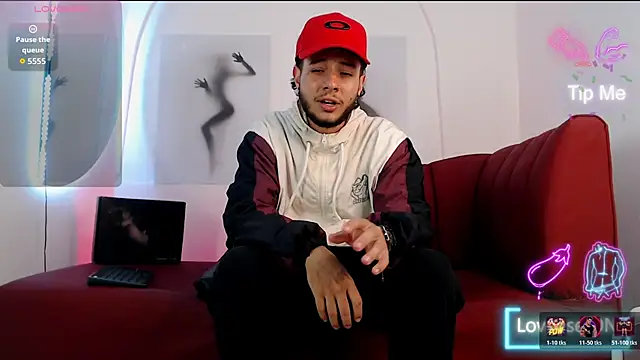 Snapshot of luxesmith chatting on 25, 3, 2026 luxesmith online show from 25, 3, 2026