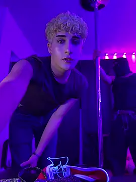 JULIANRAY online show from 24, 2, 2026