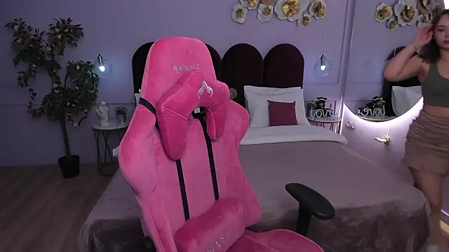 ElaraVance online show from 6, 3, 2026