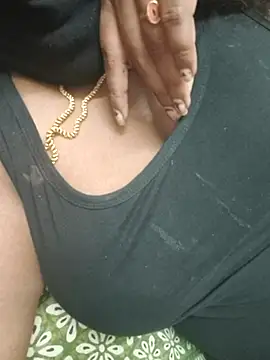 Snapshot of hotbabyyC chatting on 25, 2, 2026 hotbabyyC online show from 25, 2, 2026