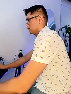 ritzabeth daniel online show from 5, 3, 2026