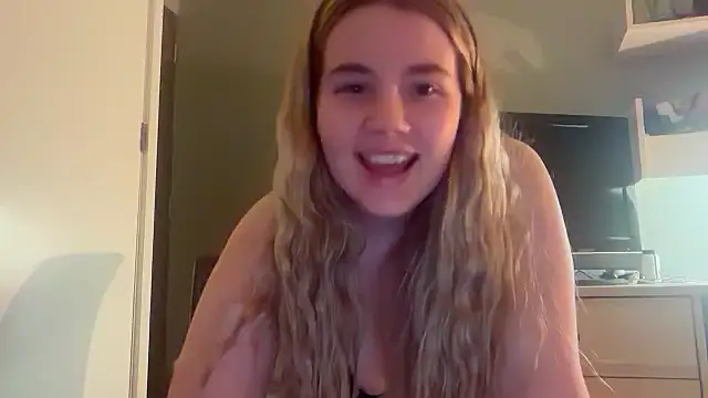 lovergirlyxo online show from 26, 2, 2026