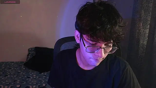 Snapshot of noah_millerx chatting on 27, 2, 2026 noah millerx online show from 27, 2, 2026