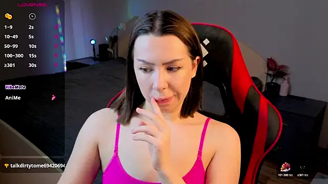 Snapshot of meganlss chatting on 5, 3, 2026 meganlss online show from 5, 3, 2026