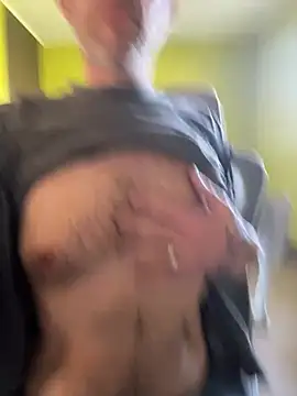 Snapshot of GreedY19100 chatting on 27, 3, 2026 GreedY19100 online show from 27, 3, 2026