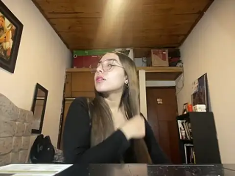 SquirtMaddiee  online show from 22, 3, 2026