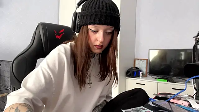 Snapshot of Littleways chatting on 1, 3, 2026 Littleways online show from 1, 3, 2026