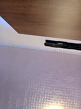 Hugo1993 online show from 6, 3, 2026