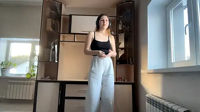 Snapshot of JoanieMochel chatting on 9, 3, 2026 JoanieMochel online show from 9, 3, 2026