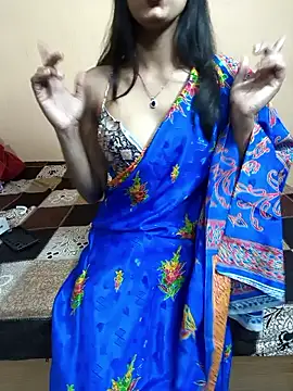 Snapshot of Glow_Queen chatting on 3, 3, 2026 Glow Queen online show from 3, 3, 2026