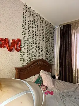 Snapshot of SweetsforLily chatting on 8, 3, 2026 SweetsforLily online show from 8, 3, 2026