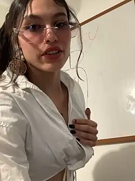 SweetCherry   online show from 5, 3, 2026