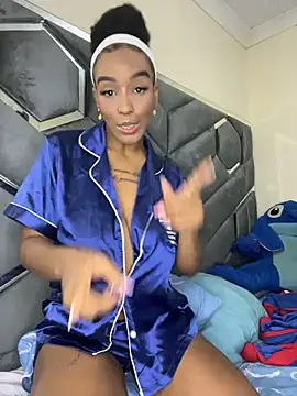 Snapshot of georgis__ chatting on 6, 3, 2026 georgis online show from 6, 3, 2026