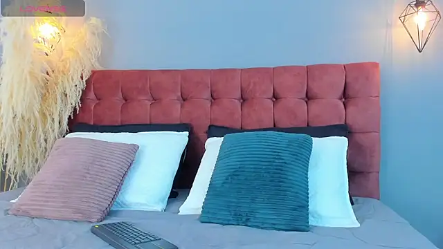 Snapshot of Renata_Lux chatting on 9, 3, 2026 Renata Lux online show from 9, 3, 2026