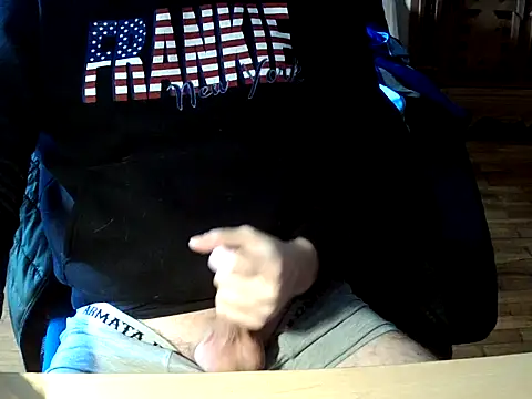 Snapshot of YoUnGbOy2018 chatting on 11, 3, 2026 YoUnGbOy2018 online show from 11, 3, 2026