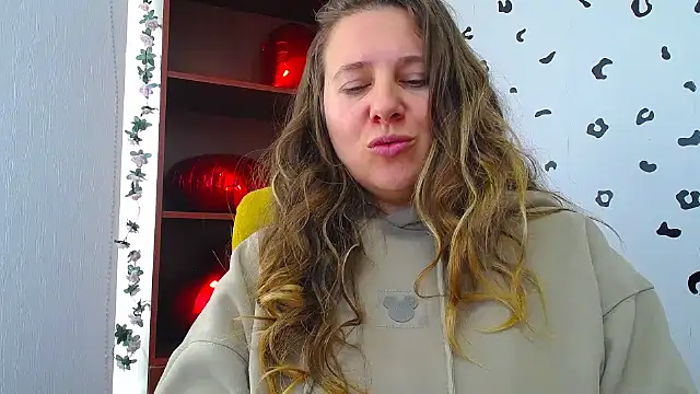 Nionelly online show from 5, 3, 2026