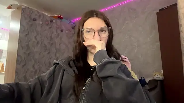 PulpyPalmae online show from 6, 3, 2026