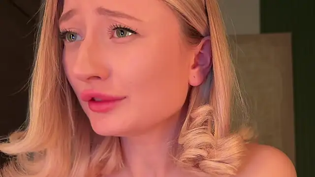 Snapshot of Wendy_Amberr chatting on 13, 3, 2026 Wendy Amberr online show from 13, 3, 2026