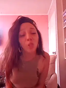 Lucyjf online show from 8, 3, 2026