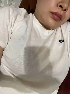 Snapshot of oki-nawa chatting on 4, 4, 2026 oki-nawa online show from 4, 4, 2026