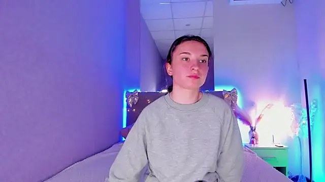 JosephineRows online show from 19, 3, 2026