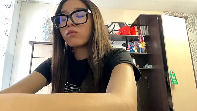 Snapshot of CatherineForbes chatting on 14, 3, 2026 CatherineForbes online show from 14, 3, 2026