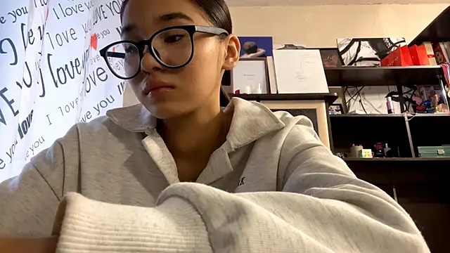 Snapshot of CatherineForbes chatting on 19, 3, 2026 CatherineForbes online show from 19, 3, 2026