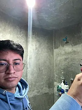 Snapshot of GoldenM95 chatting on 18, 3, 2026 GoldenM95 online show from 18, 3, 2026