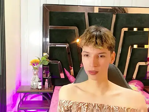 Stefany PiInk online show from 16, 3, 2026