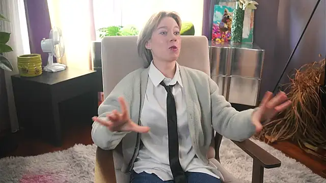 CythiaOttum online show from 10, 3, 2026