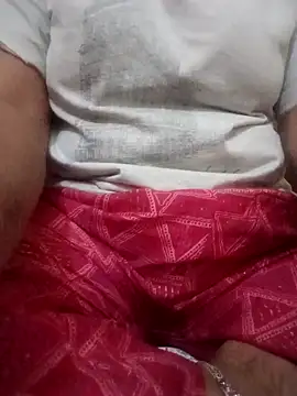 Snapshot of brinda_khanna chatting on 2, 4, 2026 brinda khanna online show from 2, 4, 2026