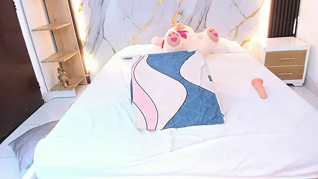 Damon Antonella online show from 8, 3, 2026