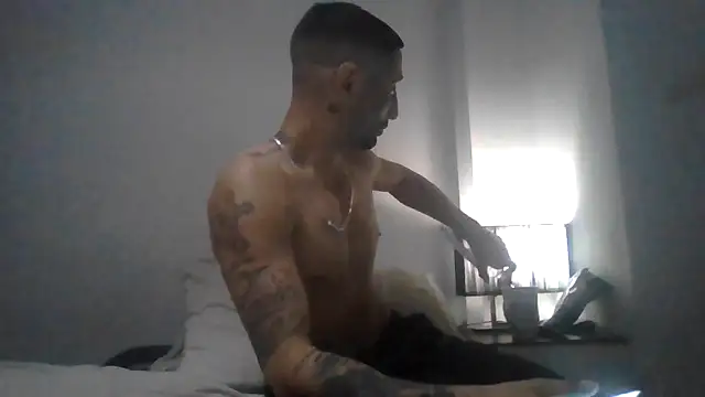 Snapshot of narcomarco1 chatting on 26, 3, 2026 narcomarco1 online show from 26, 3, 2026