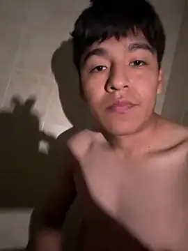 Snapshot of uunico22anni chatting on 11, 3, 2026 uunico22anni online show from 11, 3, 2026