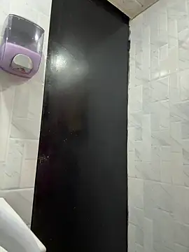 nami rosee online show from 10, 3, 2026