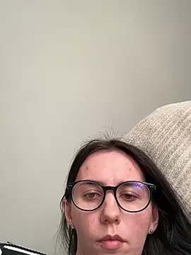 Snapshot of Oliviyaa_kiss_ chatting on 17, 3, 2026 Oliviyaa kiss online show from 17, 3, 2026