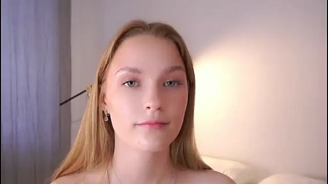 Snapshot of HellenSlavis chatting on 13, 3, 2026 HellenSlavis online show from 13, 3, 2026